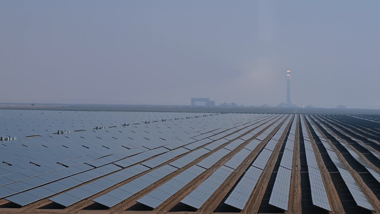 World&rsquo;s biggest CSP plant, with tallest solar power tower in Dubai, United Arab Emirates