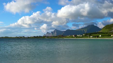 Playa-Archipiélago-De-Lofoten-Playa-De-Las-Islas