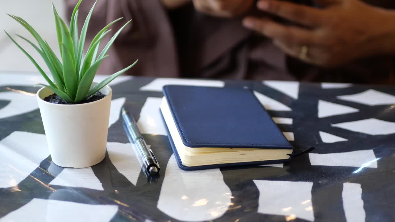 Woman working at a cafe