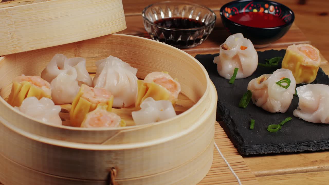 Steamed Shrimp Dumplings in Bamboo Steamer