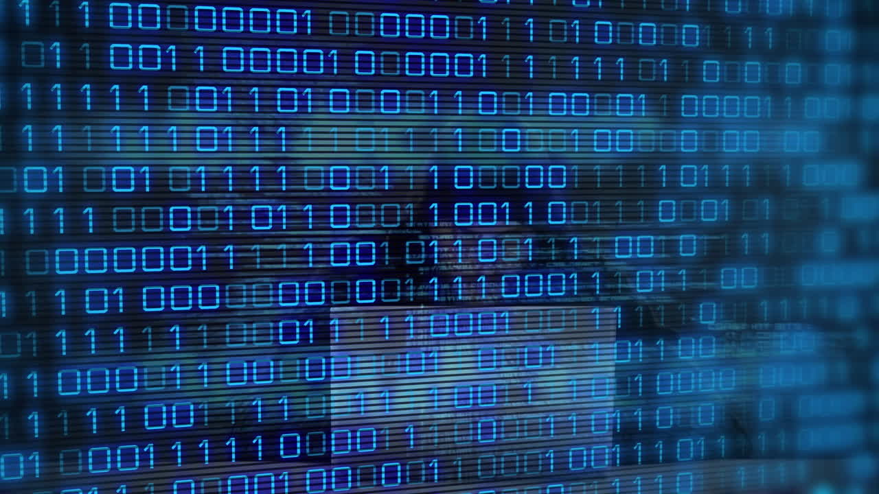 animación del procesamiento de datos sobre un hacker caucásico usando una computadora portátil