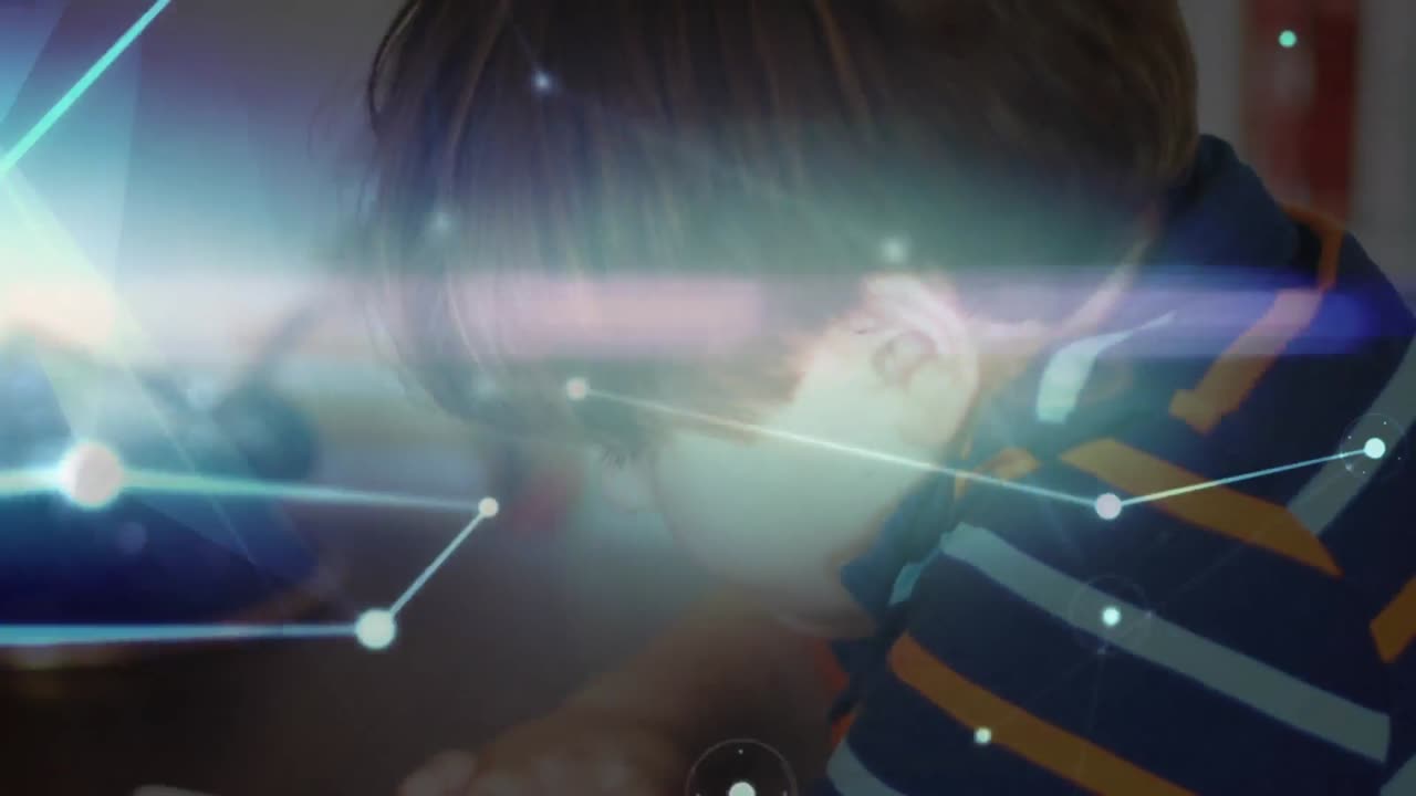 스마트 폰을 사용하여 사람 위의 아이콘과 연결 네트워크의 애니메이션