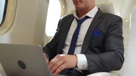 Businessman-travel-on-a-business-trip-by-airplane