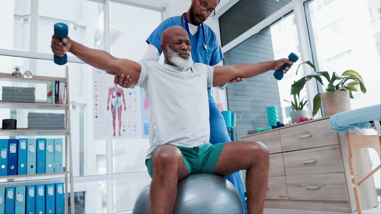 Seniorenbetreuung, Physiotherapeut