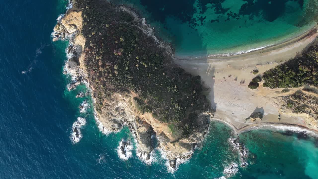 갈키디키: 그리스 해안의 보석을 가로지르는 항공 탐험