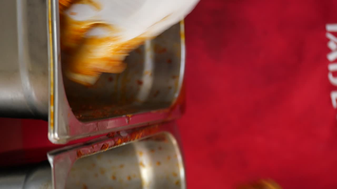 날개 를 준비 하고 있다