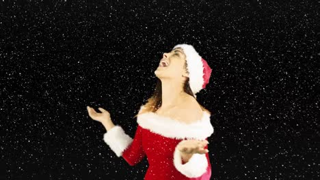 Animación-De-Una-Mujer-Sonriente-Vestida-Con-Un-Disfraz-De-Papá-Noel-Sobre-La-Nieve-Que-Cae.