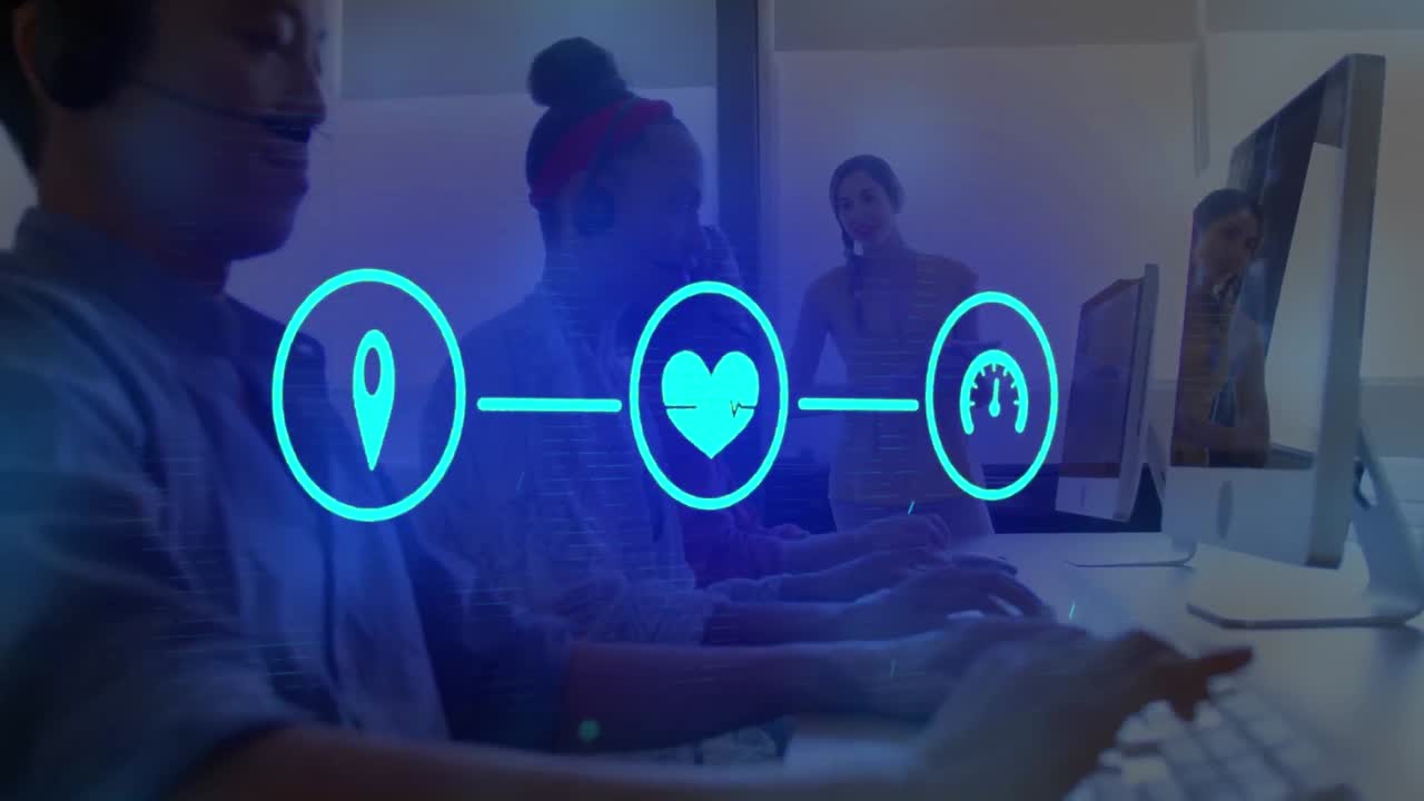 animación de un conjunto de tres iconos digitales sobre personas de negocios que usan auriculares de teléfono