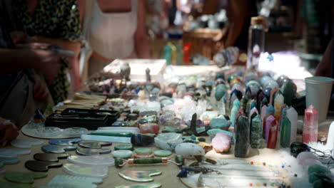 homemade jewellery, beautiful trinkets, indonesian tourist souvenirs