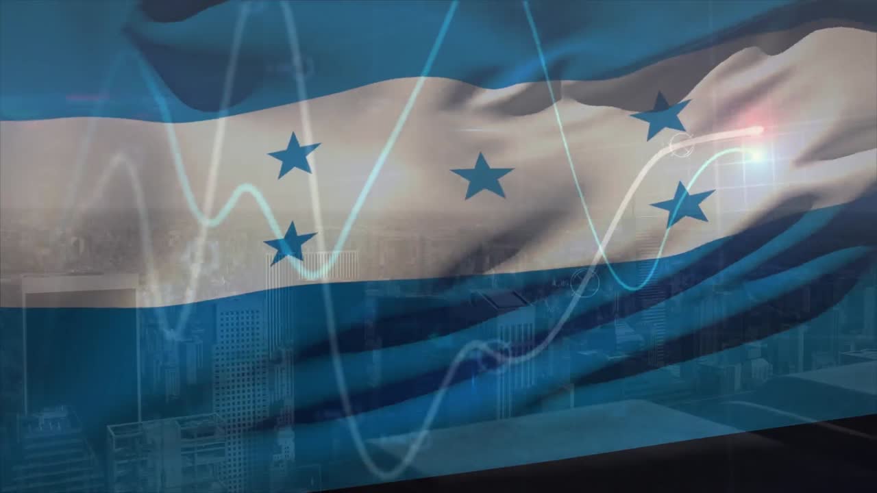 animación del procesamiento de datos y la ciudad sobre la bandera de honduras