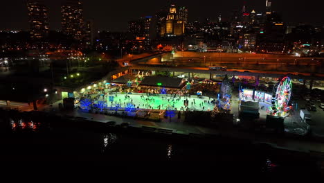 People-ice-skate-at-night