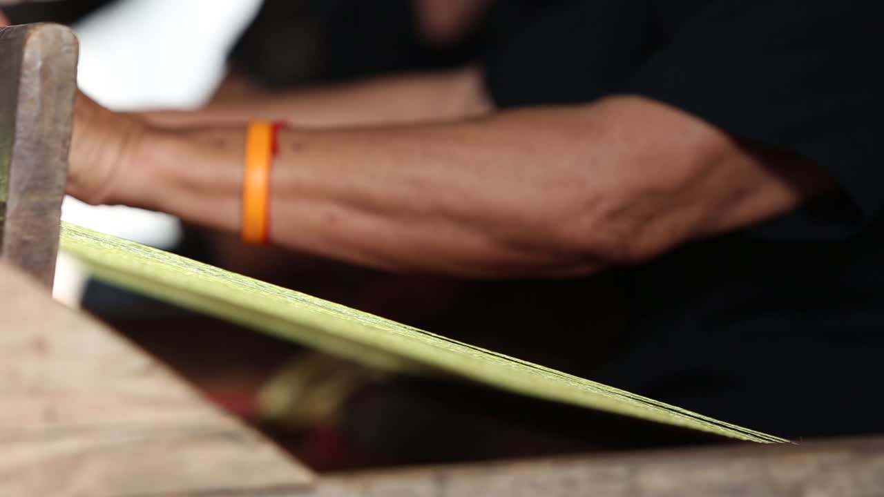 Making Papyrus Mats
in Udonthani Province, Thailand