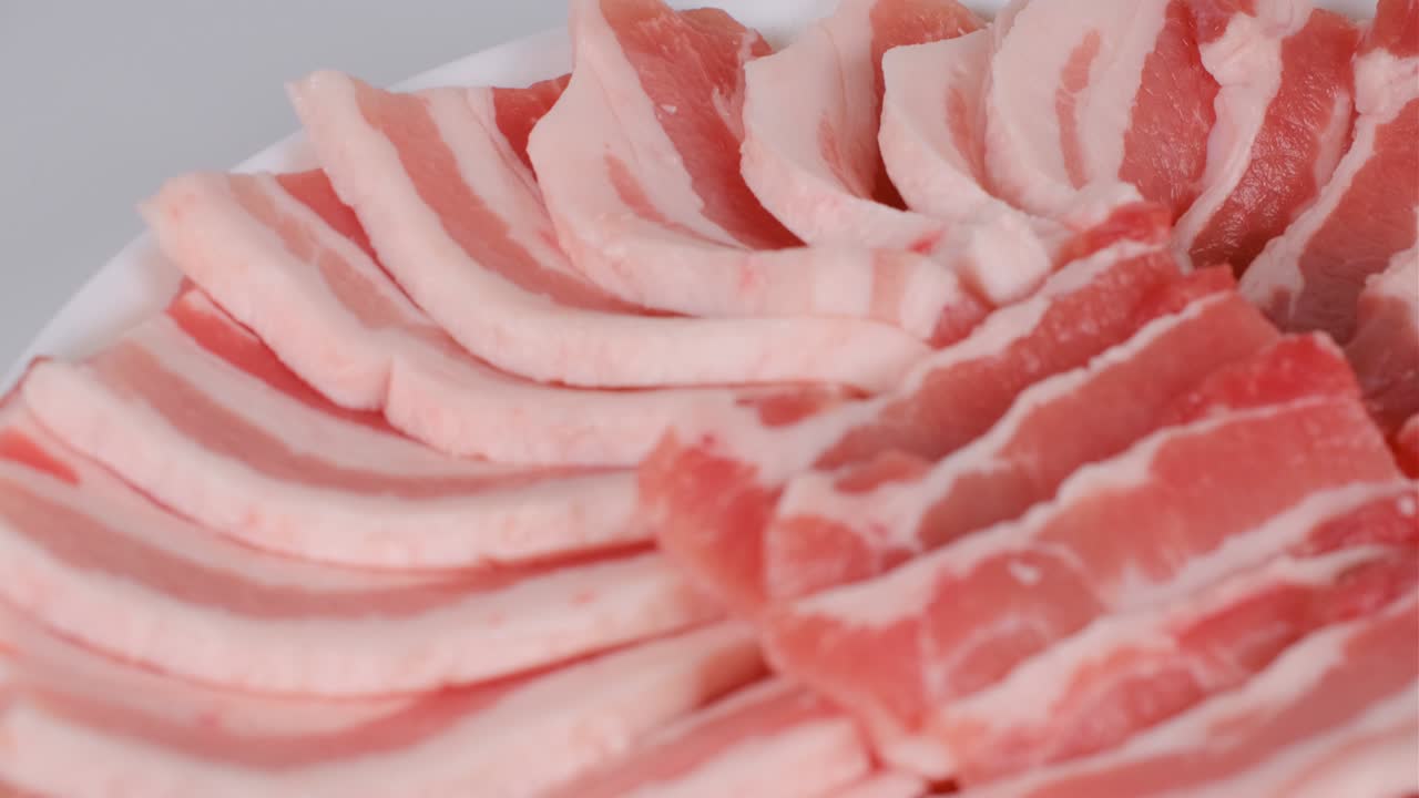 돼지고기 갈비 큰 접시 둥근, 비디오 클립