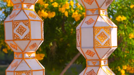 Traditional-Yi-Peng-Paper-Lanterns,-close-up-waving-in-wind