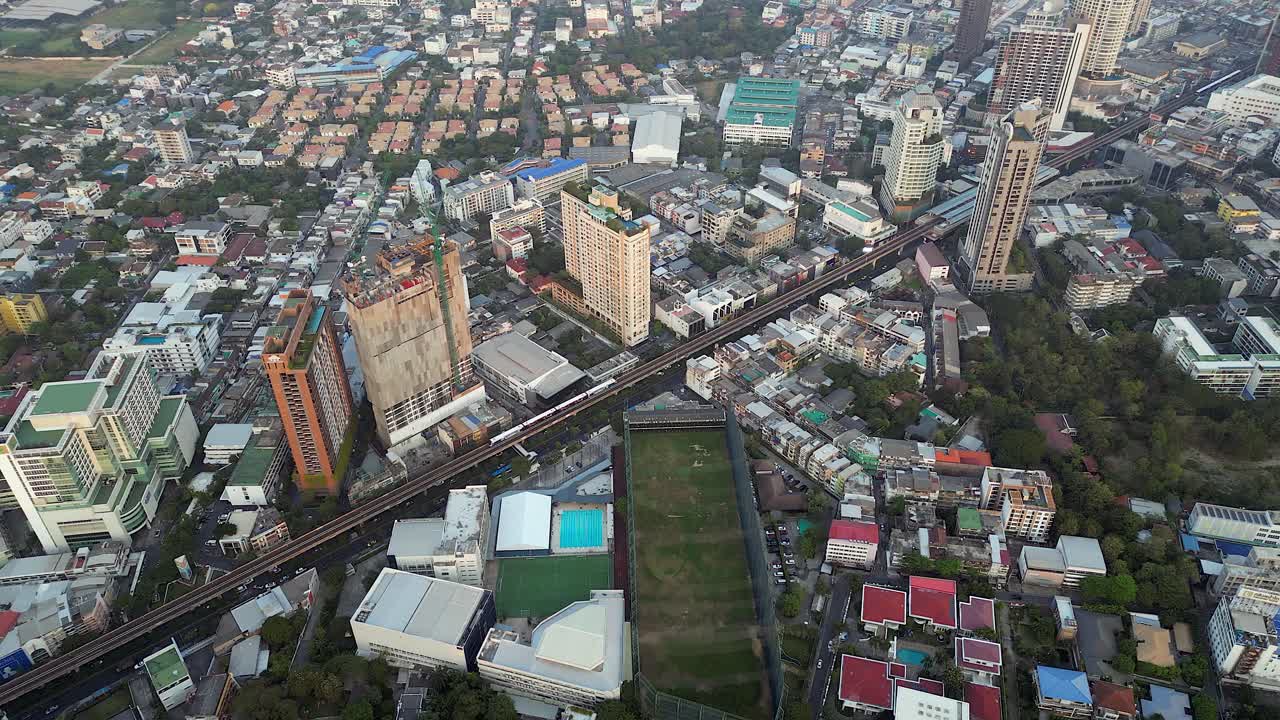 인구 밀도가 높은 도시 의 공중 사진