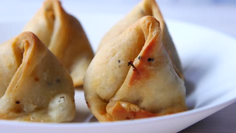 delicious indian samosas