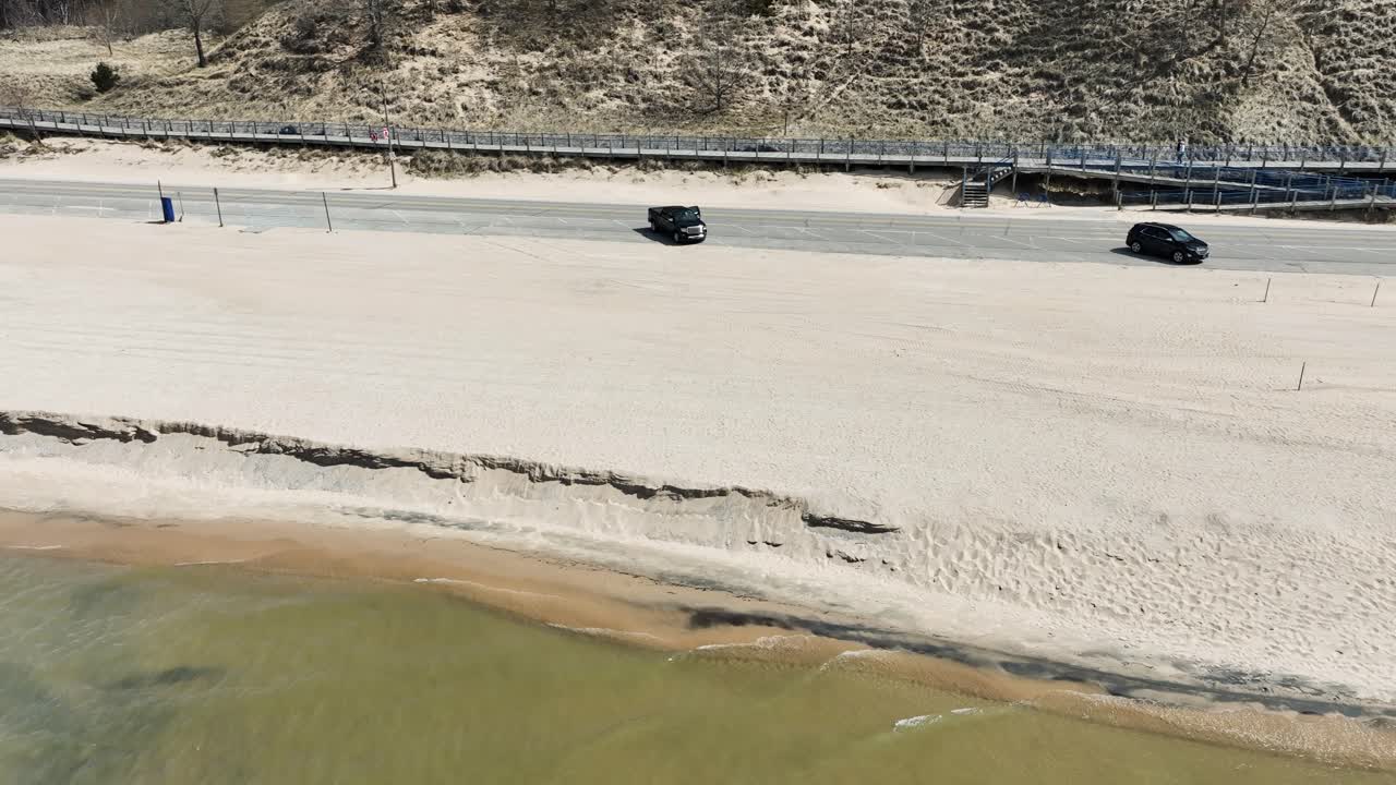 미시간 호수 연안으로 향하고 있습니다.