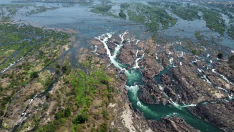 Der-Größte-Wasserfall-Südostasiens,-Die-Khon-Phapheng-Falls,-Ist-Ein-Gewaltiger-Anblick