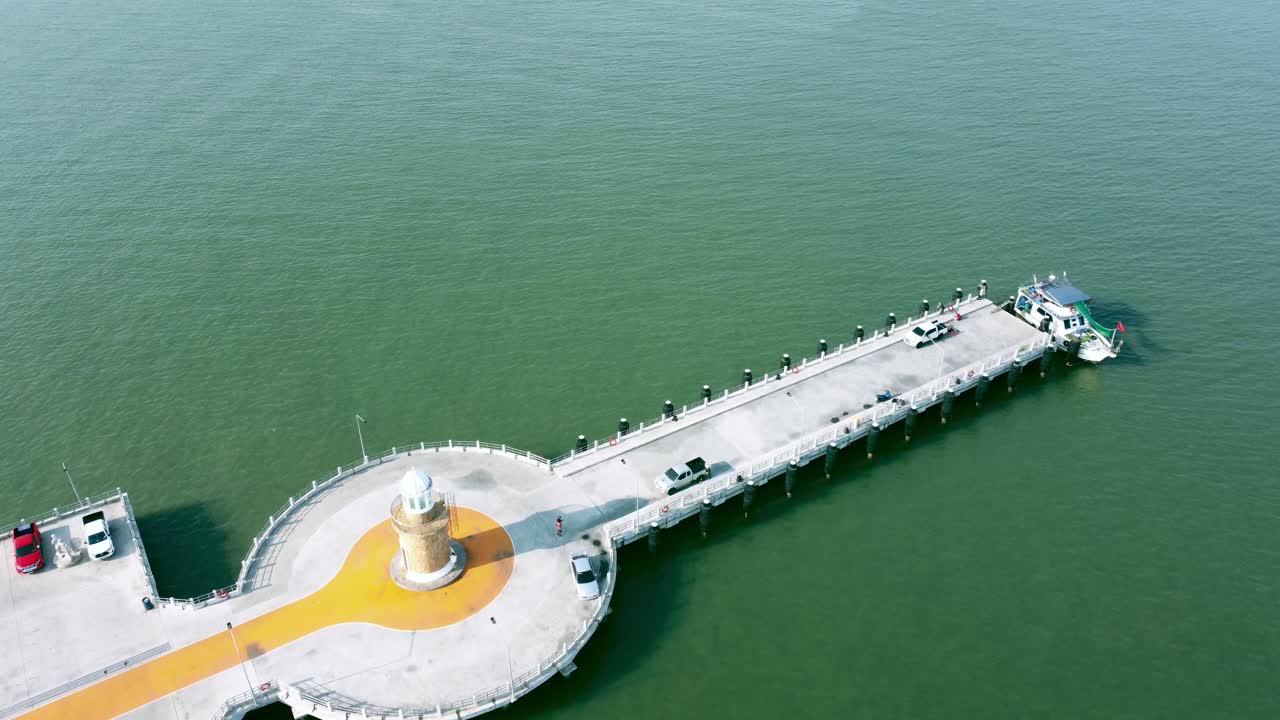 앙실라 항구 의 공중 사진