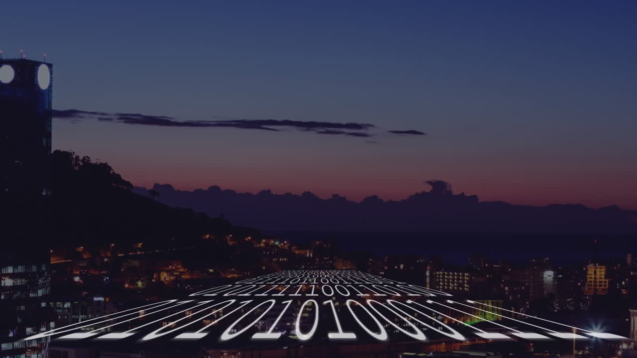 анимация двоичного кодирования над городским пейзажем