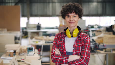 female carpenter in a workshop