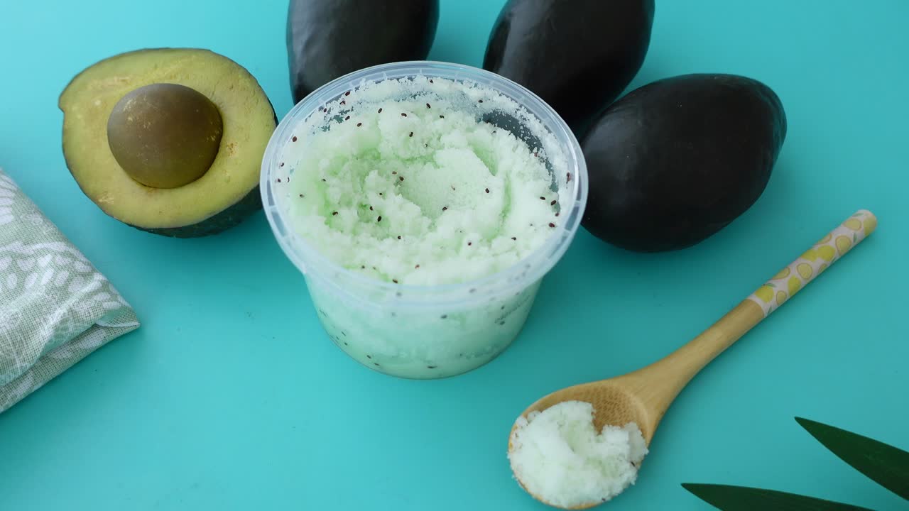 Avocado and Mint Body Scrub
