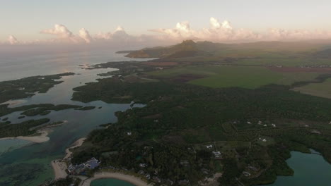 Escenas-Verdes-Aéreas-Y-Lagunas-Azules-De-La-Isla-Mauricio