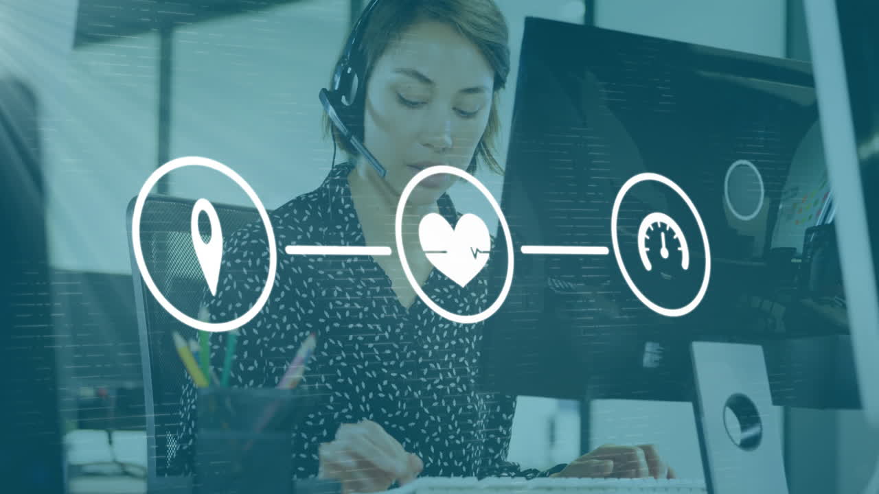 red de iconos digitales contra el ejecutivo de atención al cliente que usa auriculares