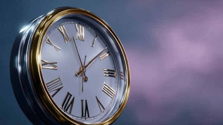 A Luxurious Close-Up of an Elegant Vintage Clock Displaying Its Classic Design Against a Soft Background, Highlighting the Intricacies and Timeless Craftsmanship