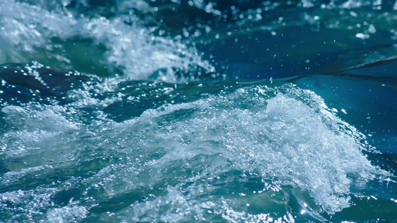 강 의 강류 의 느린 영상