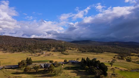 Drone-view-Crackenback-area-on-a-cloudy-day-during-daytime-in-New-South-Wales,-Australia.