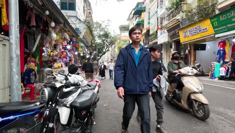 vibrant street scenes with pedestrians and traffic