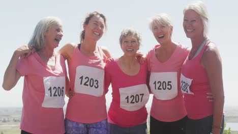 Leichtathletik-Frauen-Lachen-Zusammen