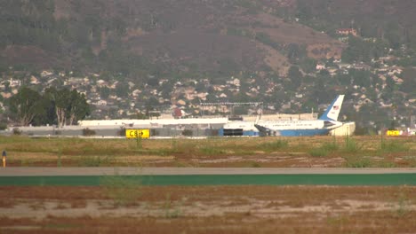 air force 2 at airport preparing to take off