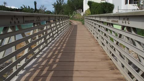 Paisaje-De-Bermuda-En-Sus-Puentes-De-Senderos