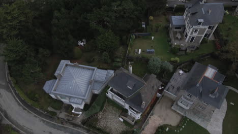 Edificios-Históricos-En-El-Pintoresco-Pueblo-Costero-De-Dinard,-Bretaña-En-Francia