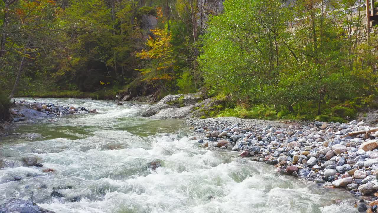 Fantastico punto per rafting su fiume a Eisenkappel Vellach, Austria