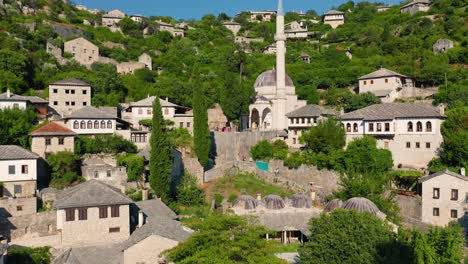 vista aérea del pueblo histórico - pocitelj, bosnia y herzegovina