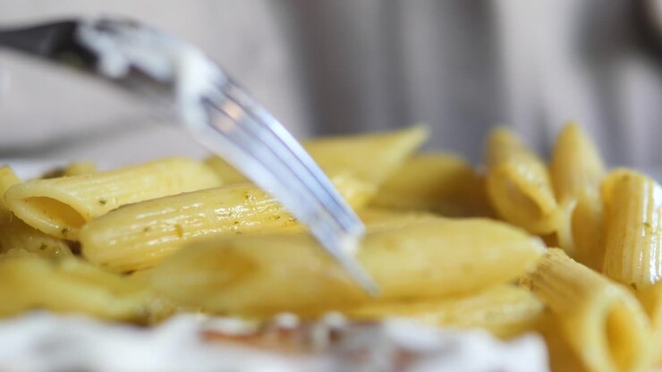 Penne Pasta with Pesto Sauce