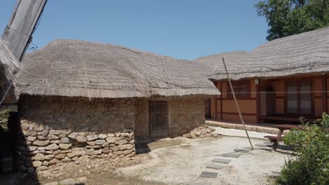 Traditional-Korean-Thatched-Roof-House-In-Nagan-Eupseong-Folk-Village,-Suncheon,-South-Korea