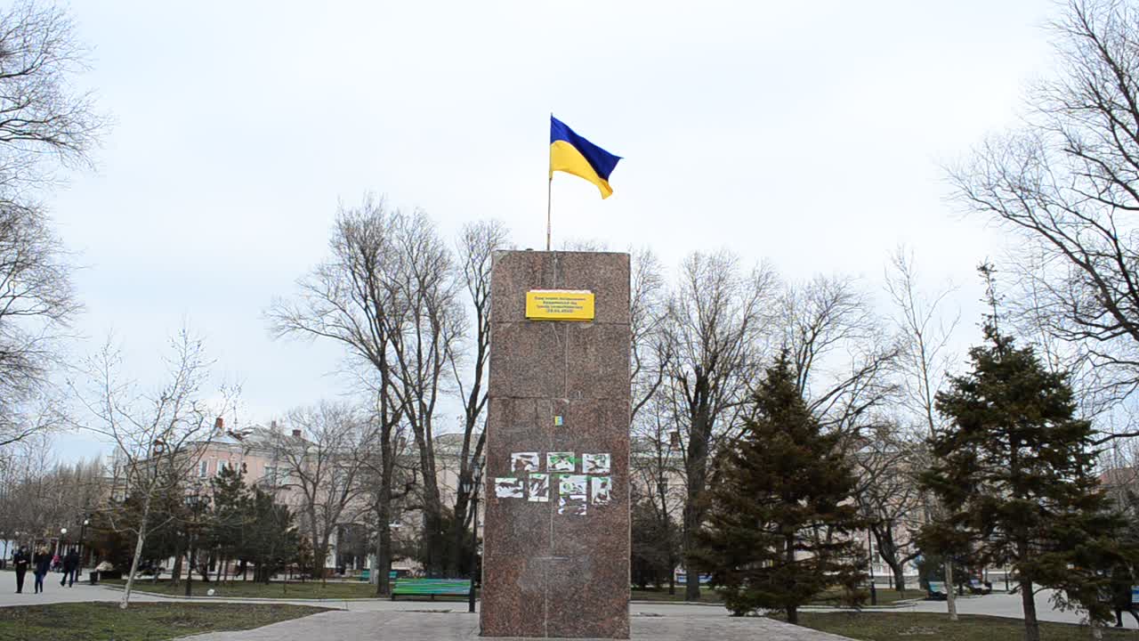 Il monumento demolito. Il monumento a Lenin demolito a Berdyansk (regione di Zaporizhzhia), Ucraina