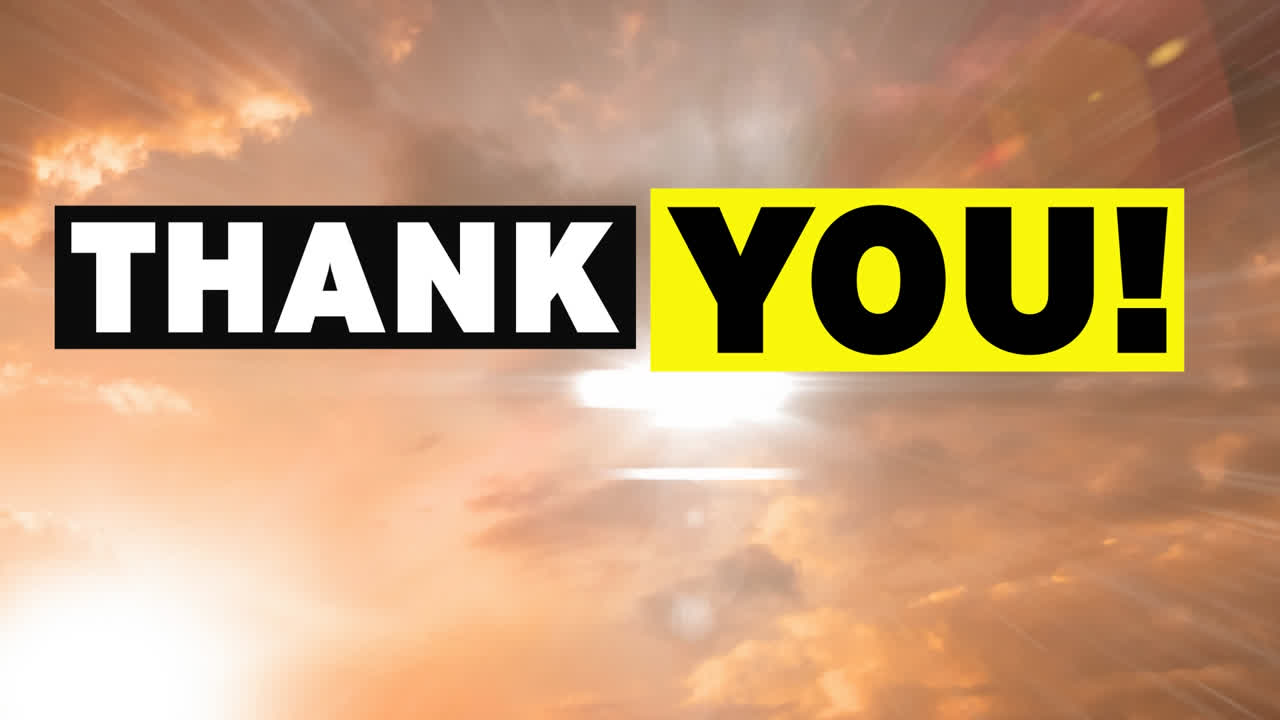 animación de texto de agradecimiento sobre cielo nublado y puesta de sol