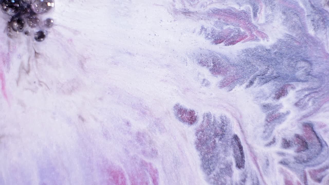 거품을 가진 추상적인 유체 예술