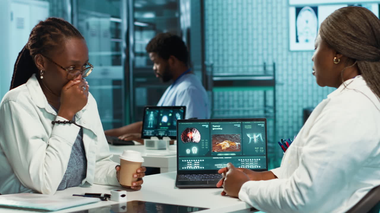 Young girl with a pulmonary infection asking medic for professional advice