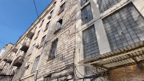 Back-of-old-Hotel-Chisinau-place-of-Ukrainian-war-refugee-in-Moldova