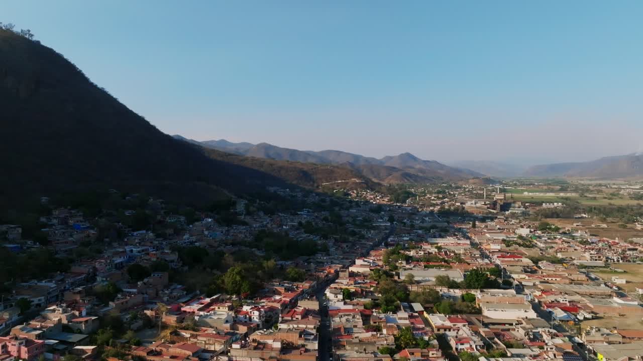 la zona residencial de la ciudad mexicana de tamazula de gordiano