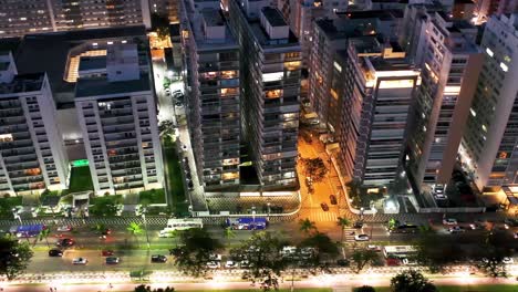 Vista-Aérea-Nocturna-De-La-Ciudad-Costera-De-Santos-Sao-Paulo-Brasil