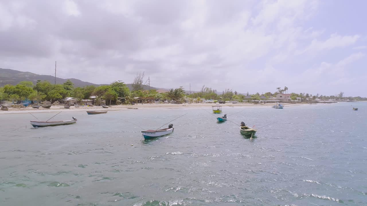 카리브 해 해안 보트 조용한 물