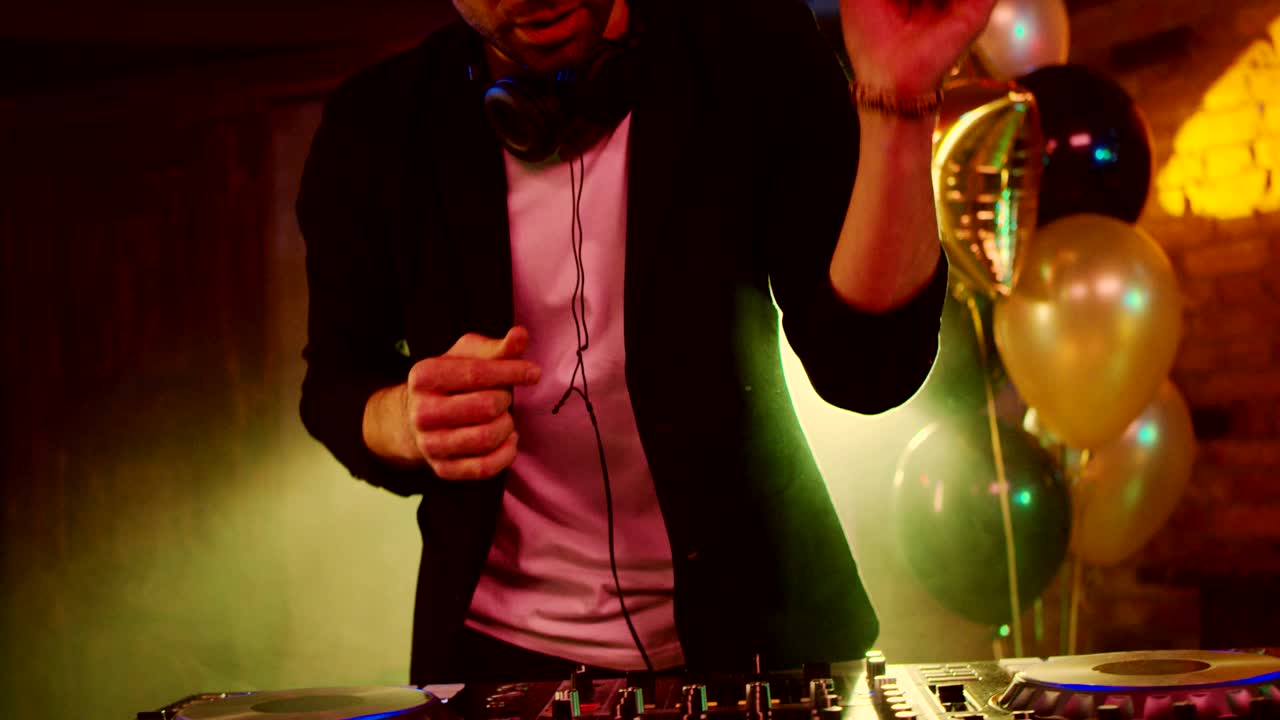 el lapso de tiempo de un dj de fiesta