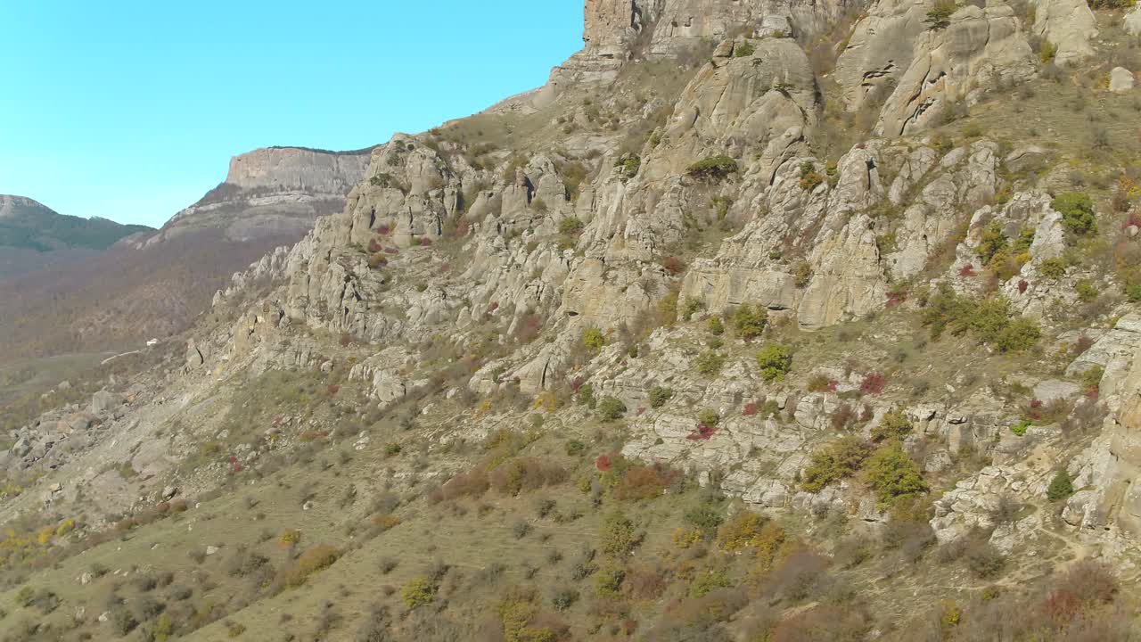 paisaje de montaña en otoño